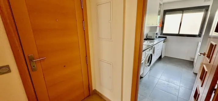 Sale of middle floor apartment in Torremolinos Centro 1