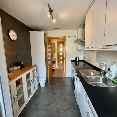 Sale of middle floor apartment in Torremolinos Centro