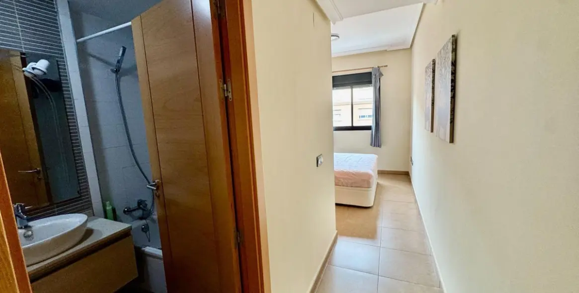 Sale of middle floor apartment in Torremolinos Centro 14