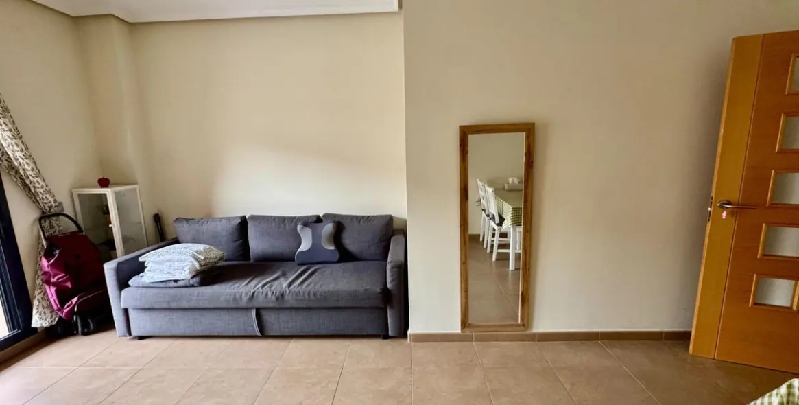 Продажа апартаментов на среднем этаже в Torremolinos Centro 21