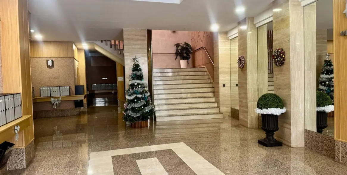 Продажа апартаментов на среднем этаже в Torremolinos Centro 36