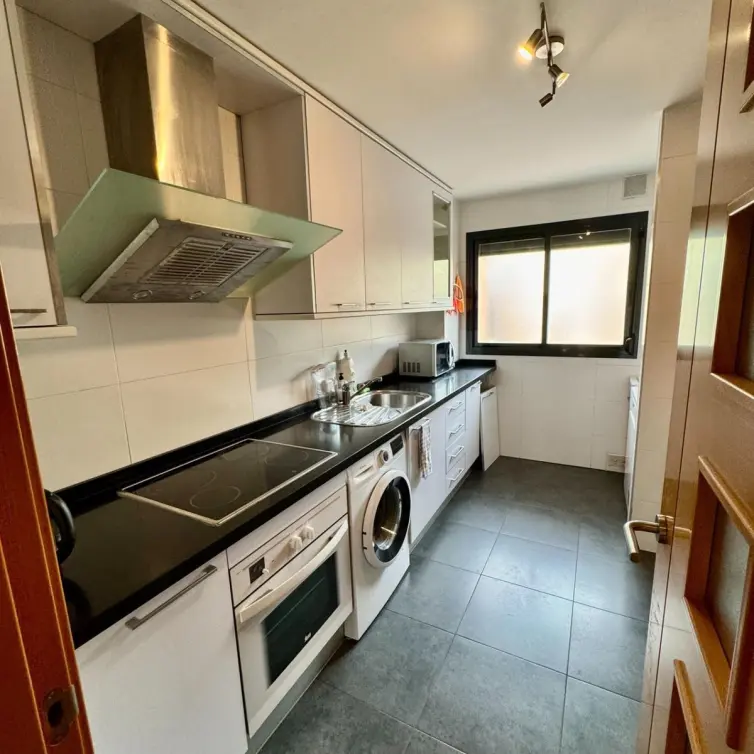 Sale of middle floor apartment in Torremolinos Centro
