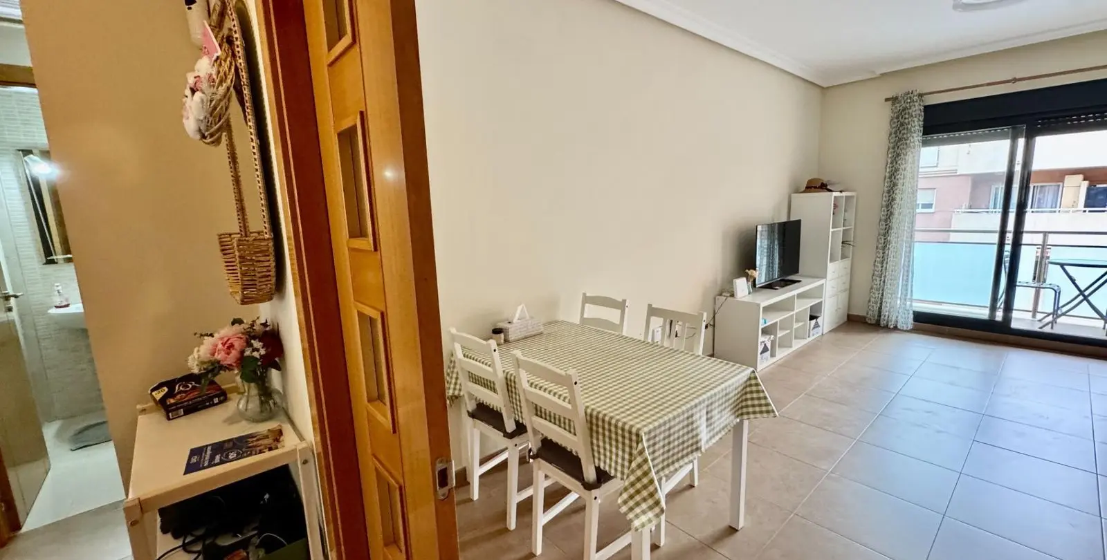 Sale of middle floor apartment in Torremolinos Centro 20