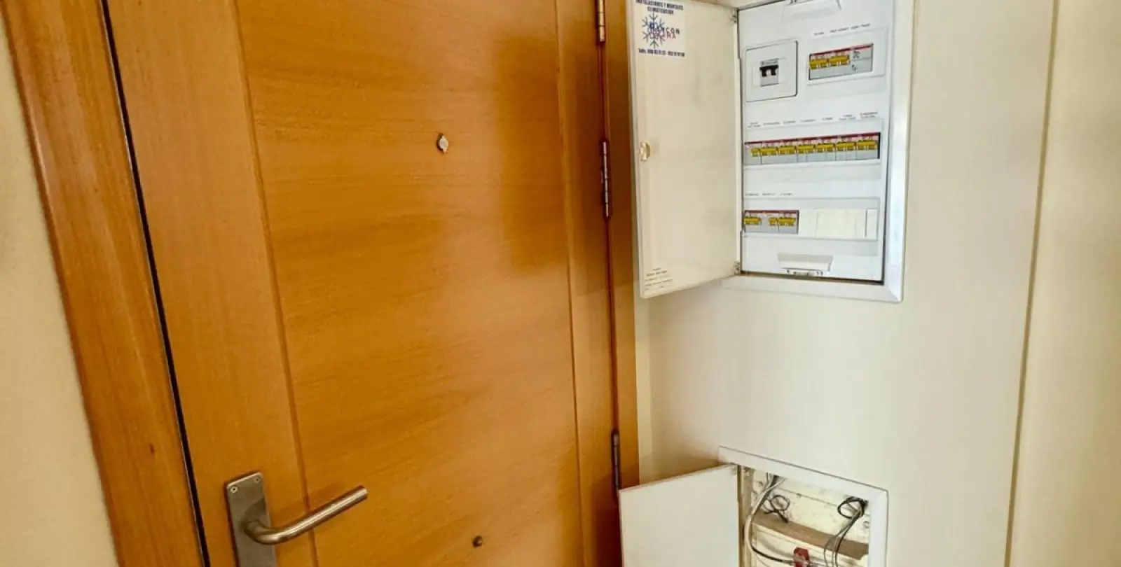 Sale of middle floor apartment in Torremolinos Centro 29