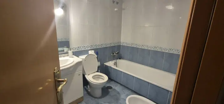 Sale of middle floor apartment in Guadalmina Alta 2