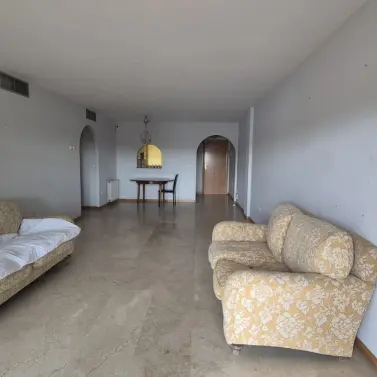 Sale of middle floor apartment in Guadalmina Alta