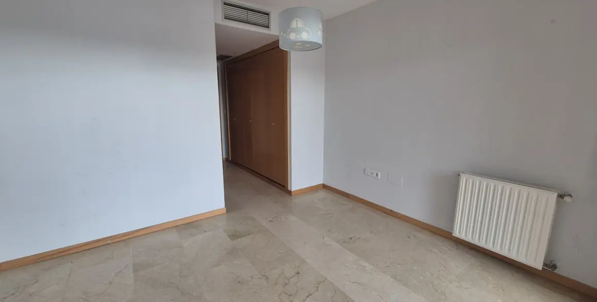 Sale of middle floor apartment in Guadalmina Alta 7