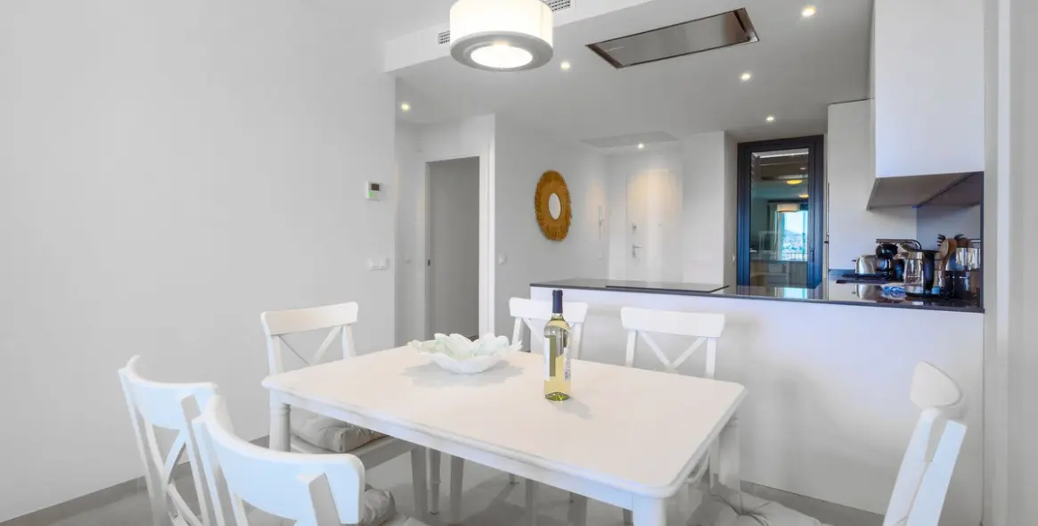 Sale of ground floor apartment in La Cala de Mijas 2