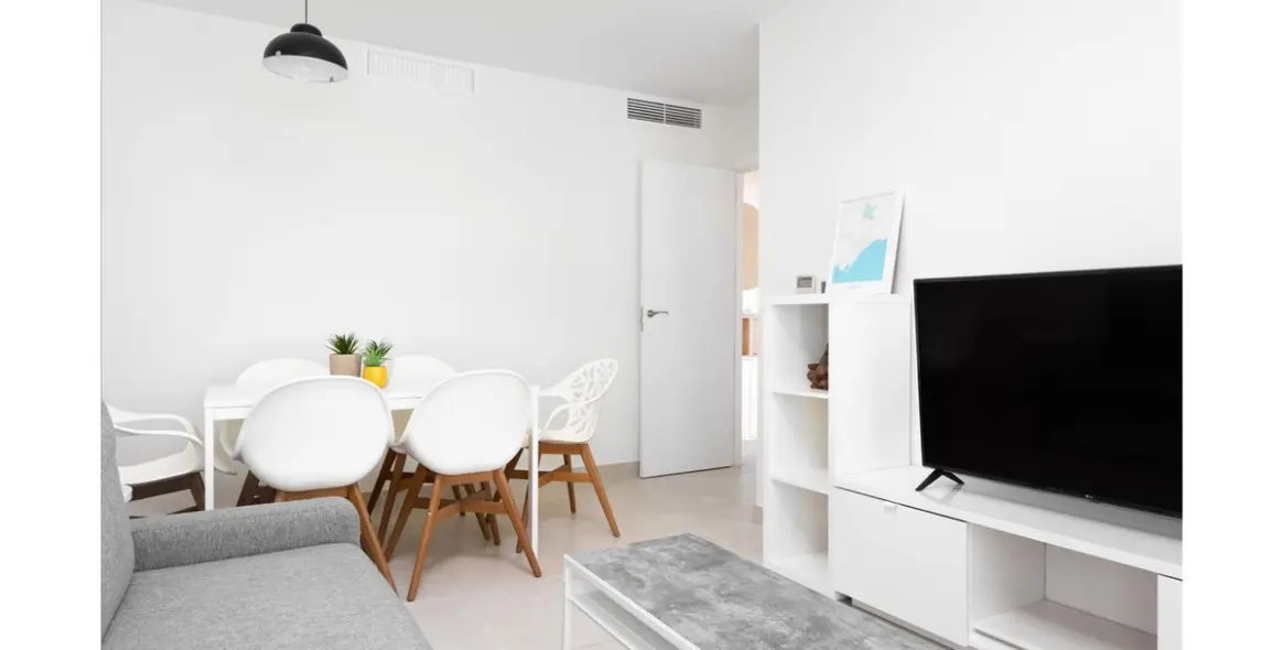 Продажа апартаментов на среднем этаже в Estepona 7