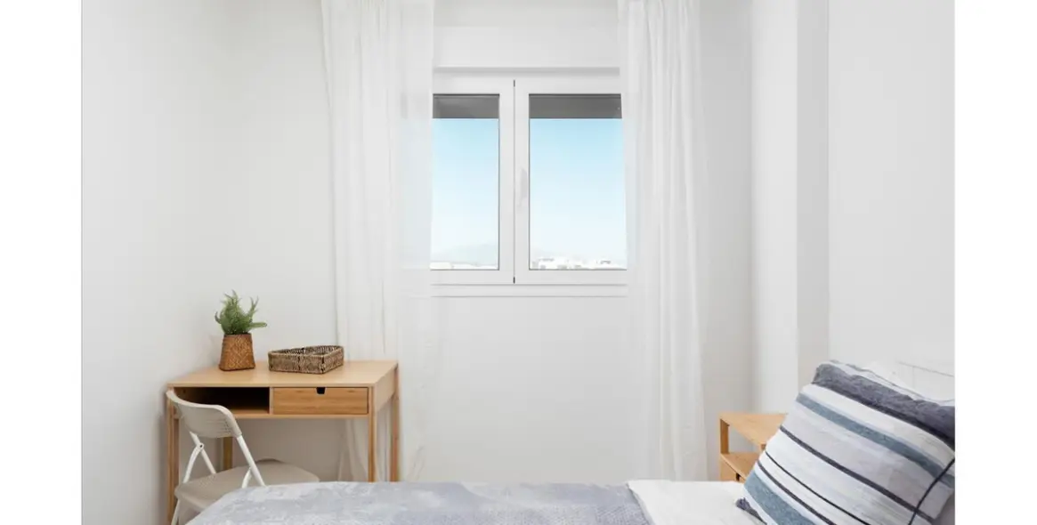 Продажа апартаментов на среднем этаже в Estepona 10