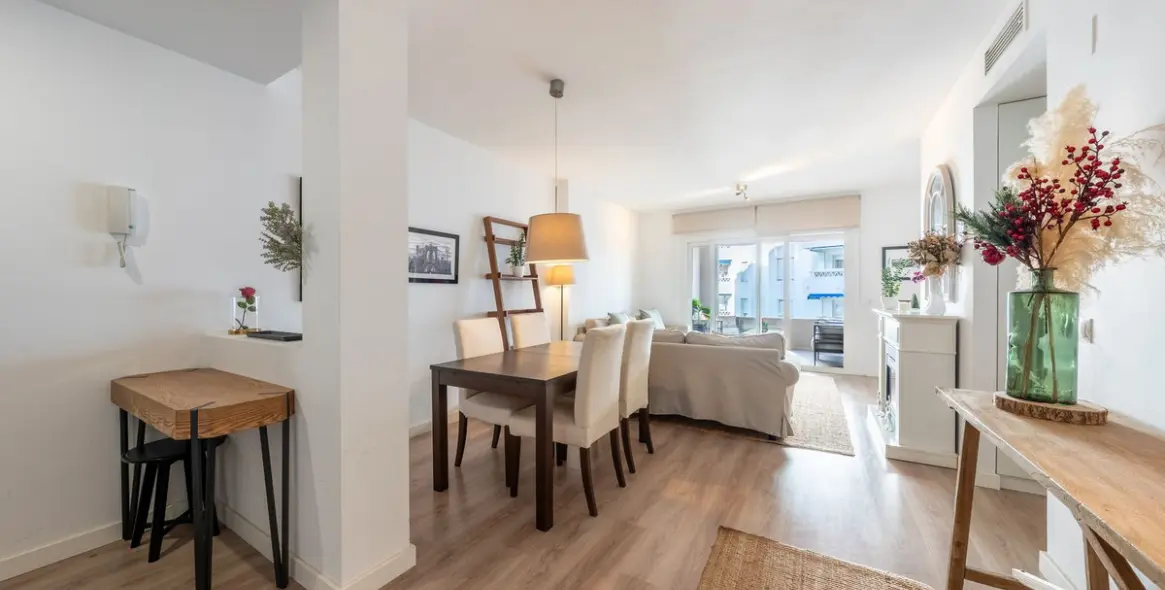 Sale of middle floor apartment in Nueva Andalucía 9