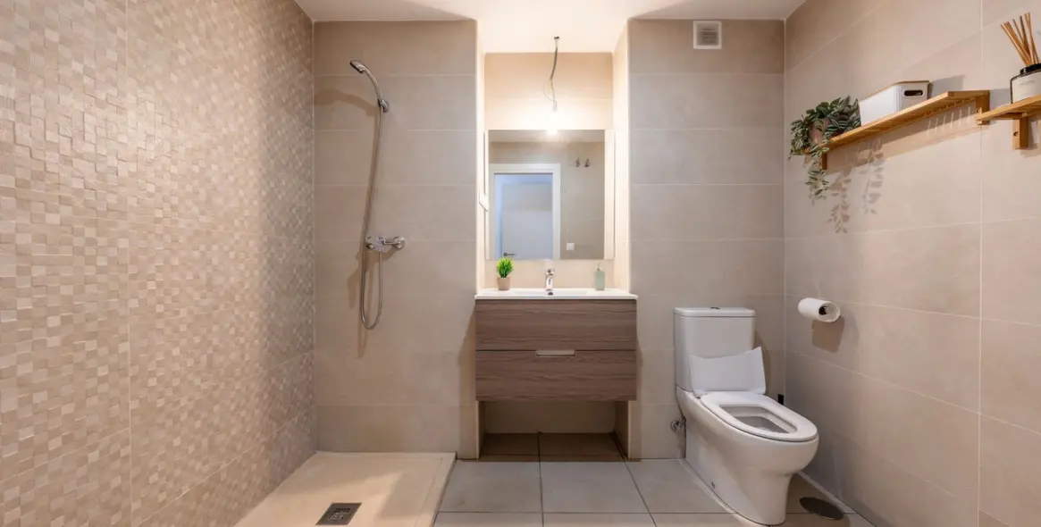 Sale of middle floor apartment in Nueva Andalucía 14