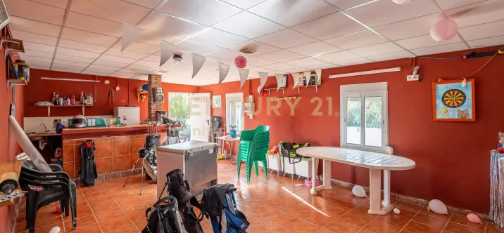 Sale of detached villa in El Hornillo 4