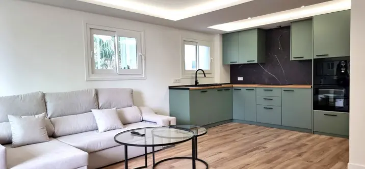 Sale of middle floor apartment in Torreblanca 0