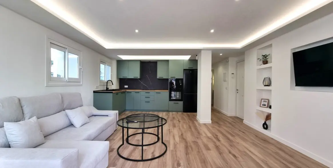 Sale of middle floor apartment in Torreblanca 5