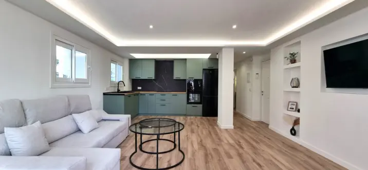 Sale of middle floor apartment in Torreblanca 4