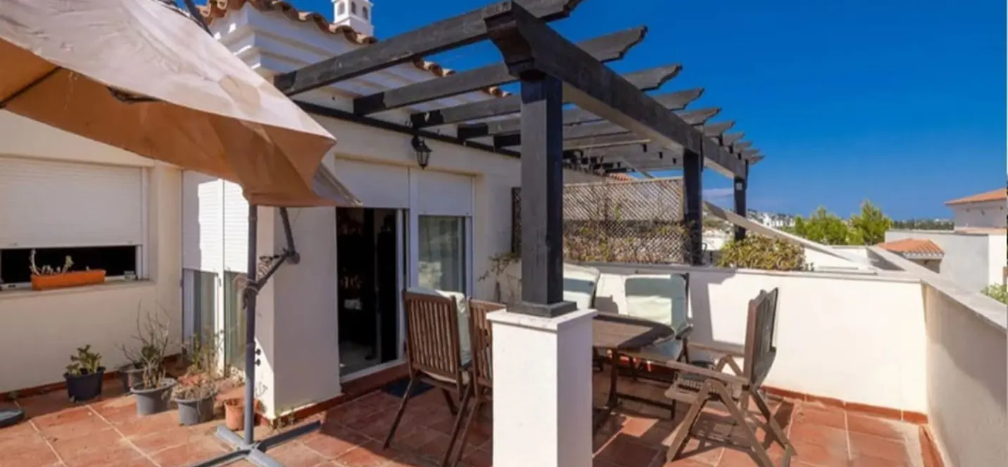 Sale of penthouse in Mijas Golf 4