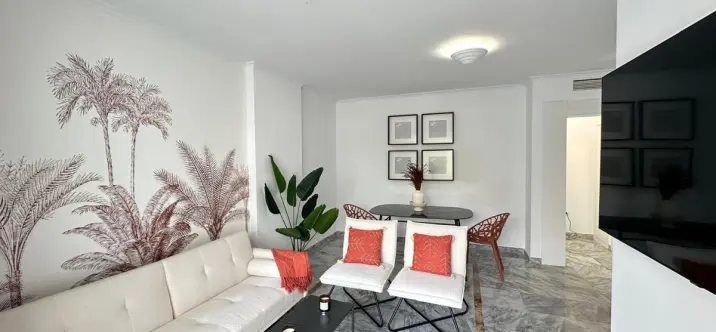 Alquiler a corto plazo de apartamento en planta media en San Pedro de Alcántara 2