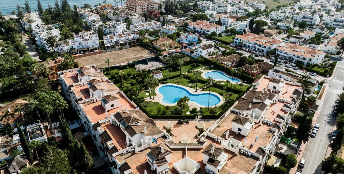 Продажа апартаментов на среднем этаже в San Pedro de Alcántara 23
