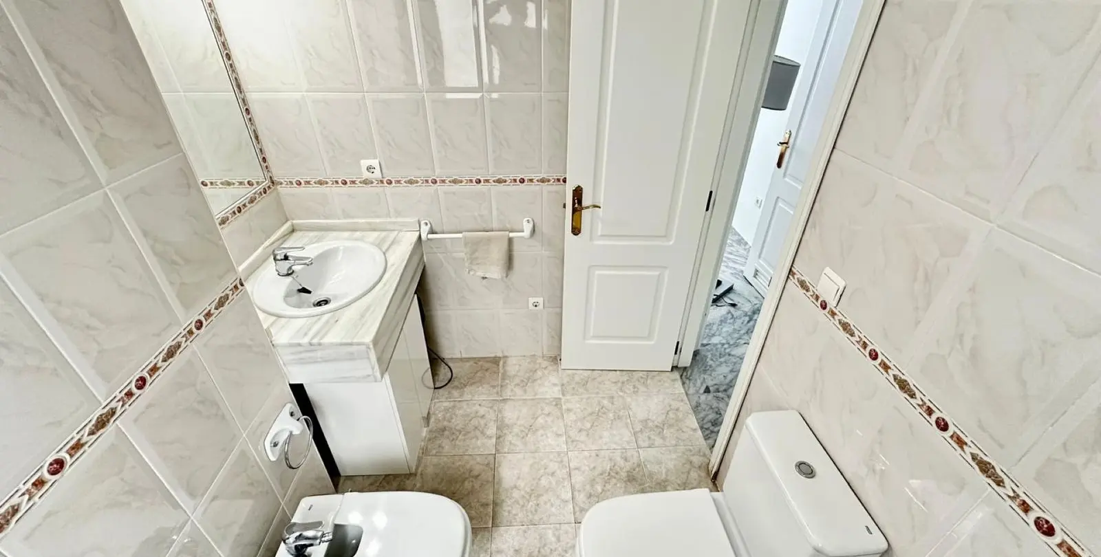 Продажа апартаментов на среднем этаже в San Pedro de Alcántara 17