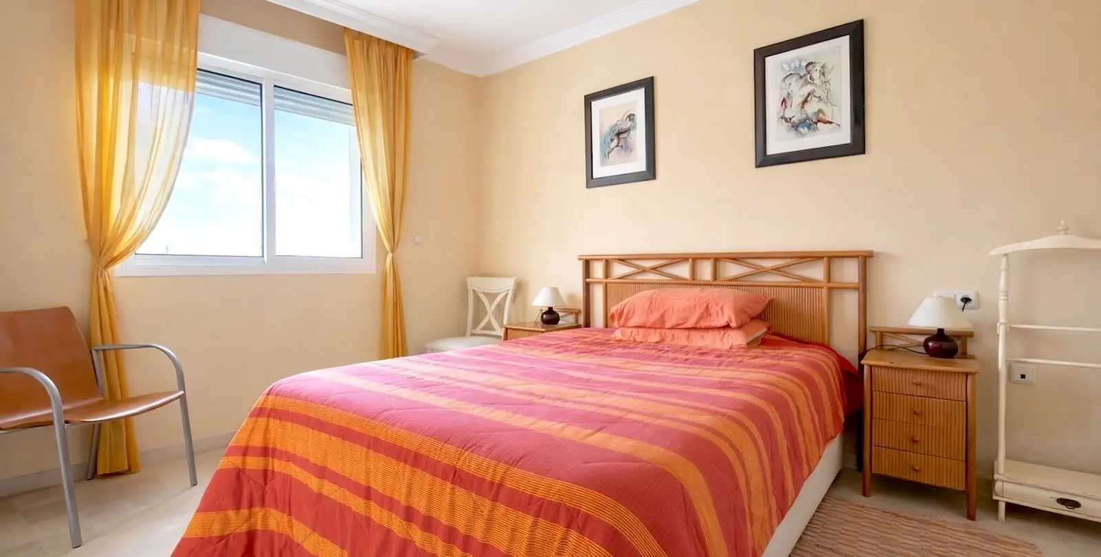 Продажа апартаментов на среднем этаже в Marbella 4