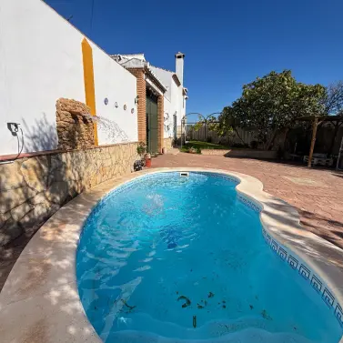 Sale of detached villa in Antequera