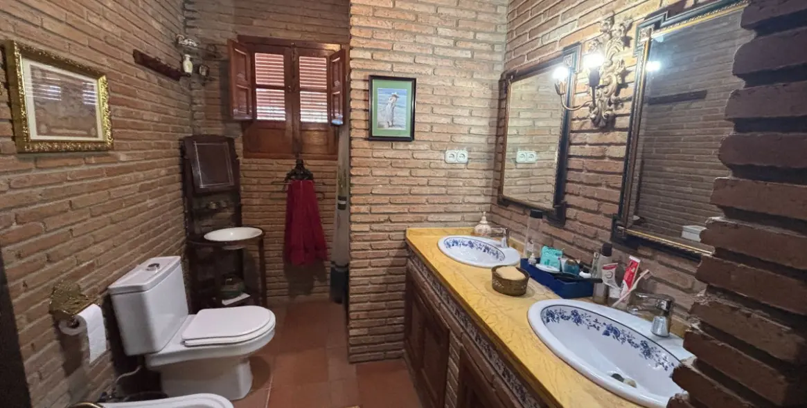 Sale of detached villa in Antequera 19