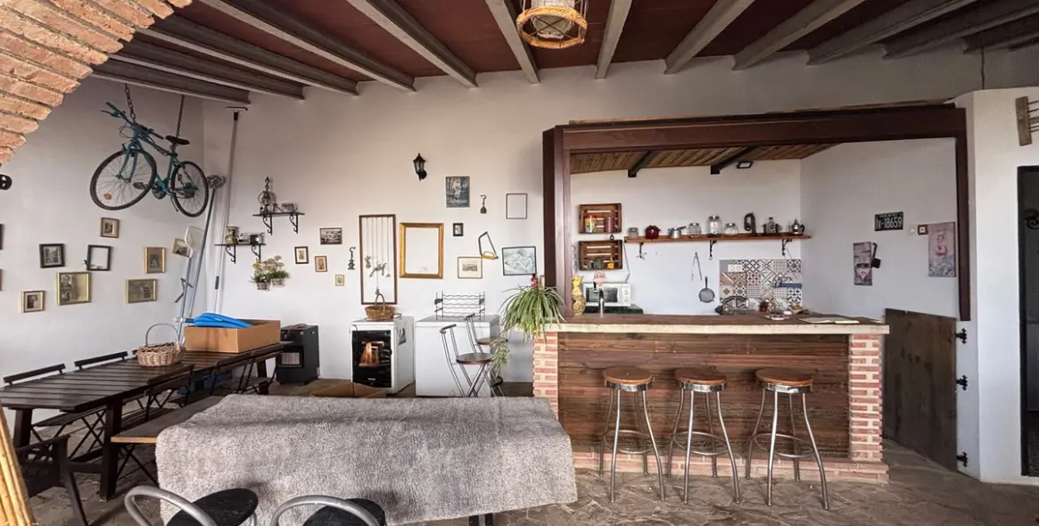 Sale of detached villa in Antequera 28