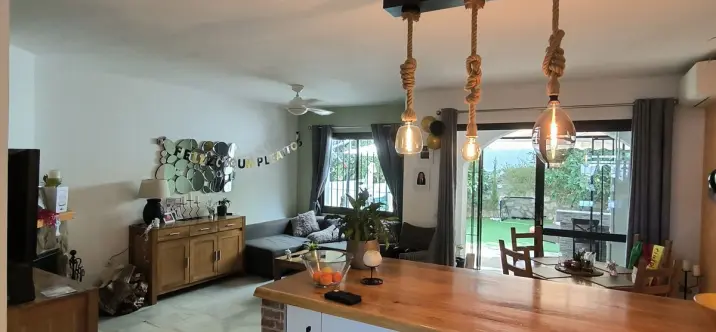 Venta de casa pareada en Cerros del Aguila 3