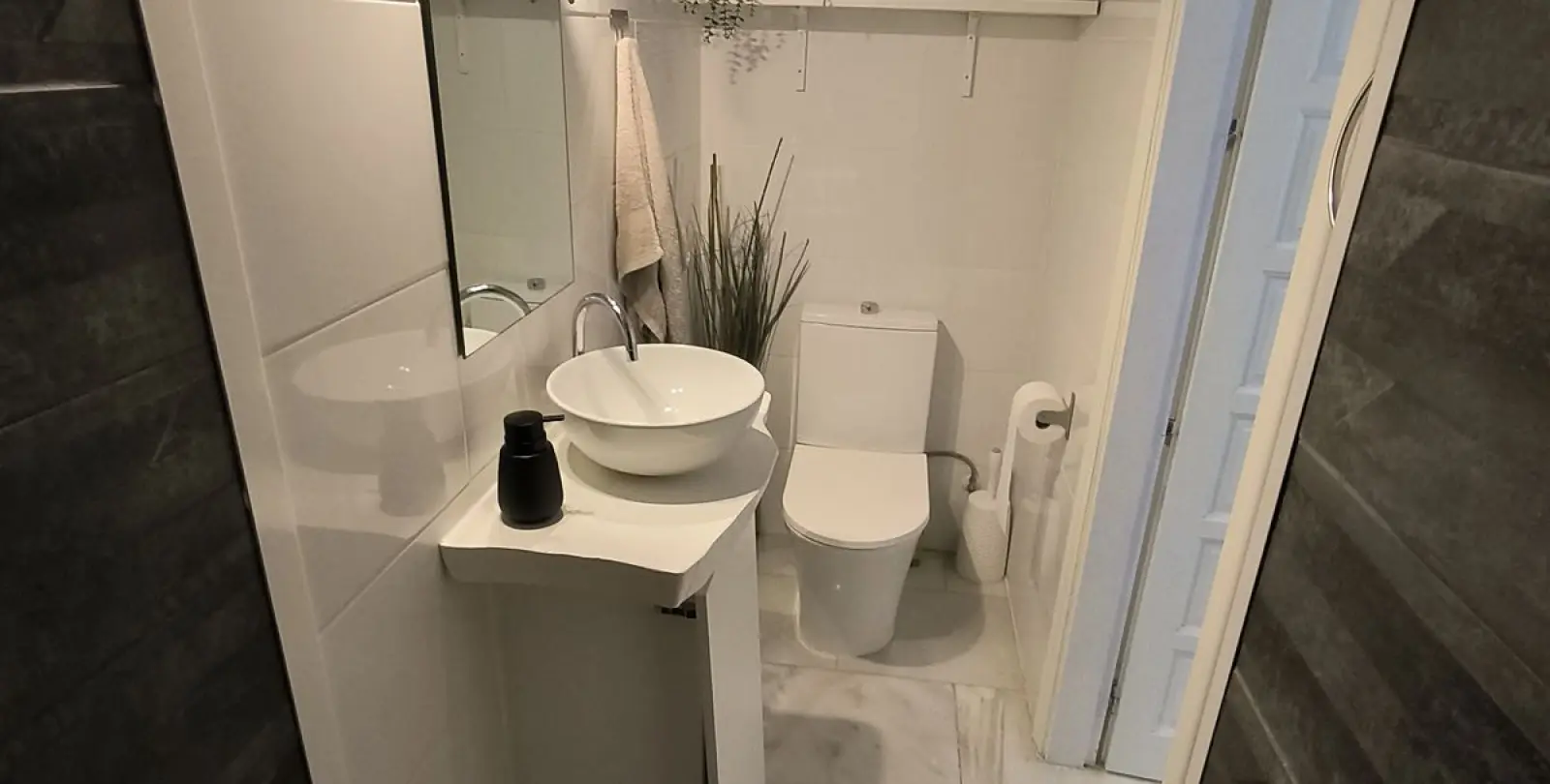 Venta de casa pareada en Cerros del Aguila 11