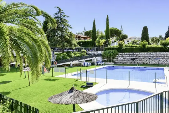 Image 30 thumb