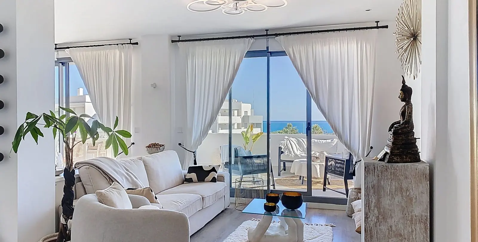 Venta de ático dúplex en Estepona 9