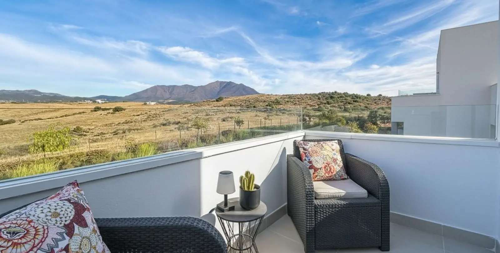 Venta de ático dúplex en Estepona 33