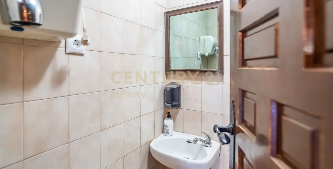 Sale of restaurant in Mijas Costa 8