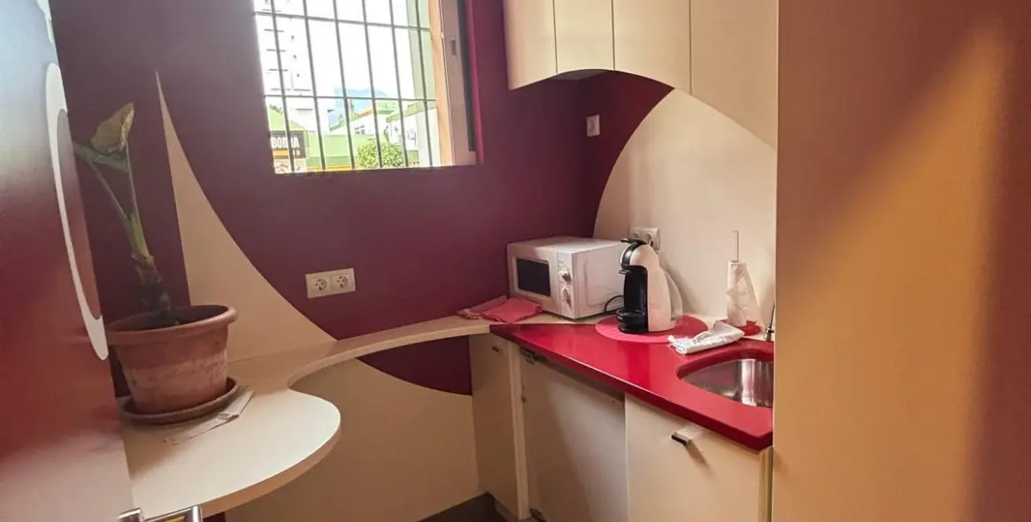 Sale of office in Arroyo de la Miel 10