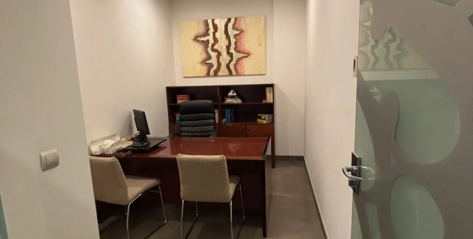 Venta de oficina en Arroyo de la Miel 12