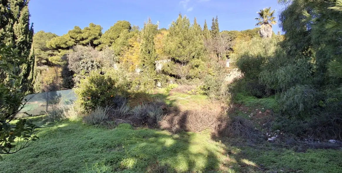 Продажа  коммерческого участка в Mijas 5