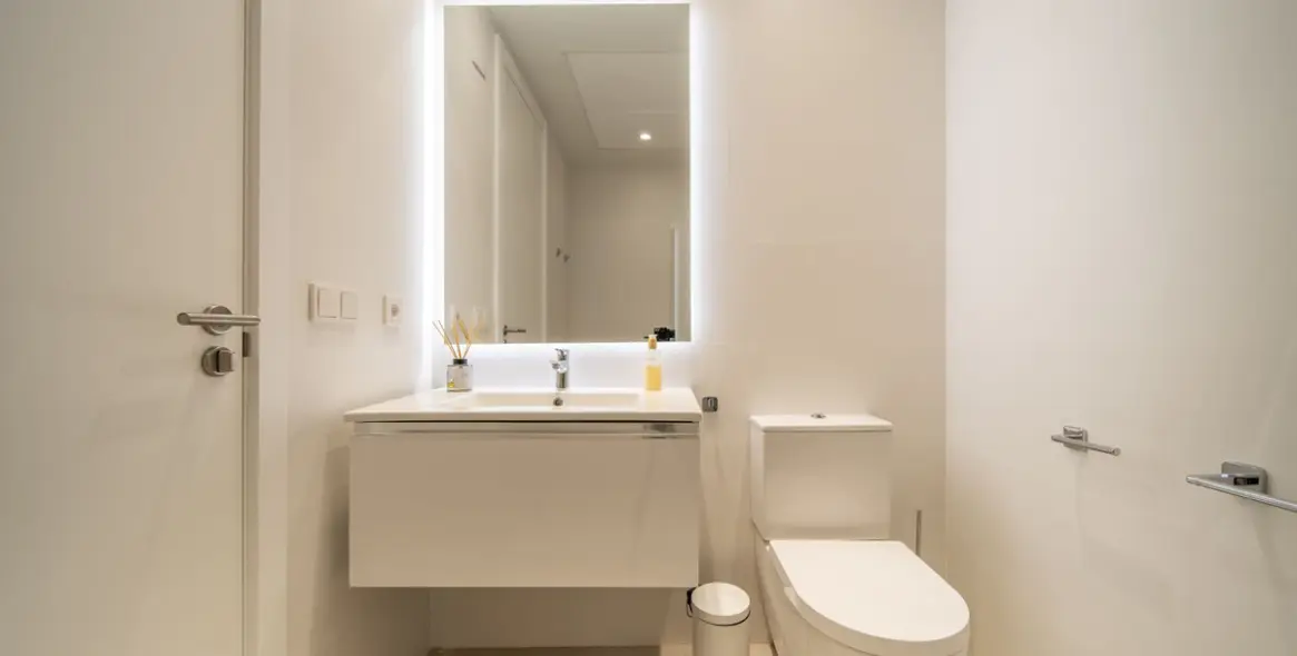 Продажа дома на две семьи в Marbella 6