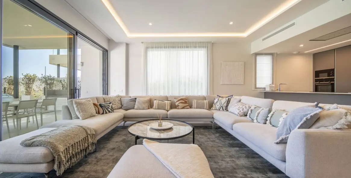 Продажа дома на две семьи в Marbella 26