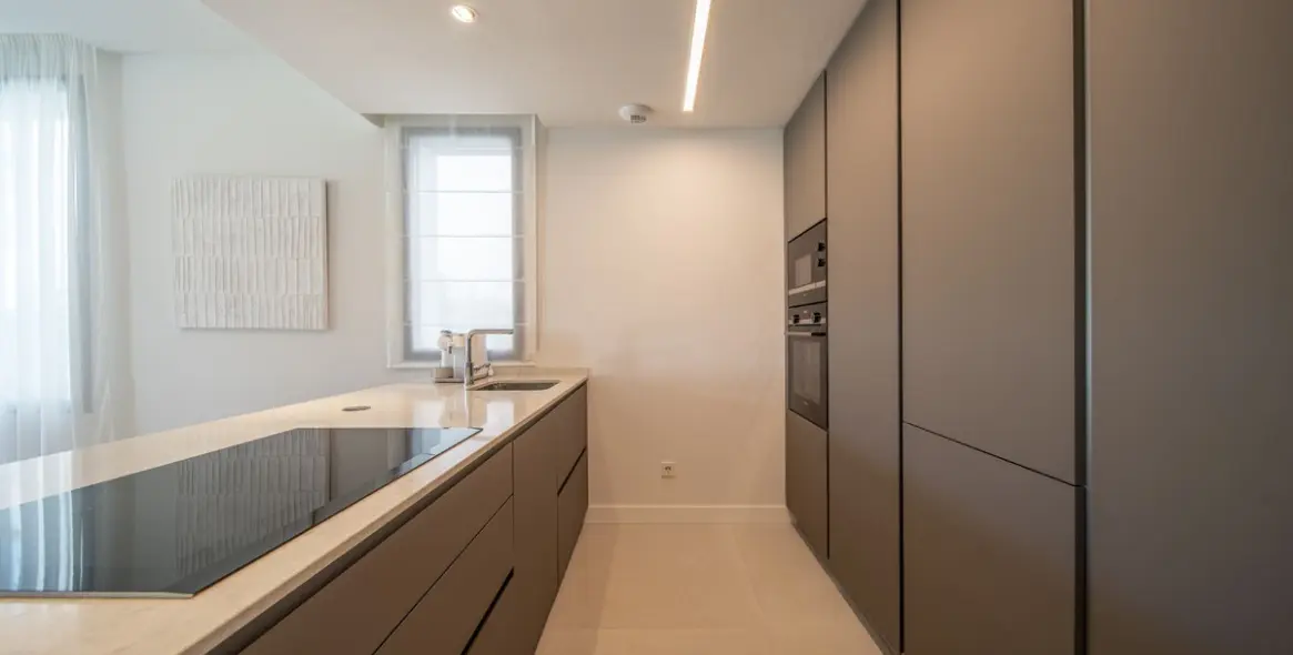 Продажа дома на две семьи в Marbella 27