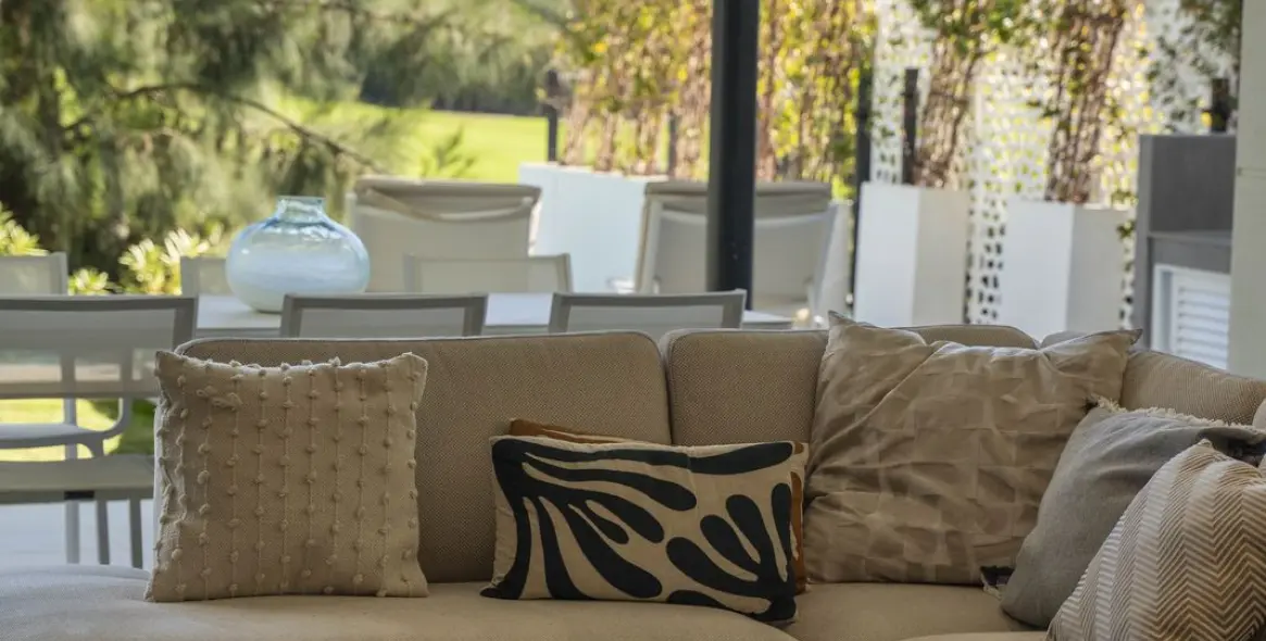 Продажа дома на две семьи в Marbella 48