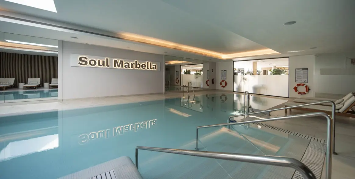 Продажа дома на две семьи в Marbella 54