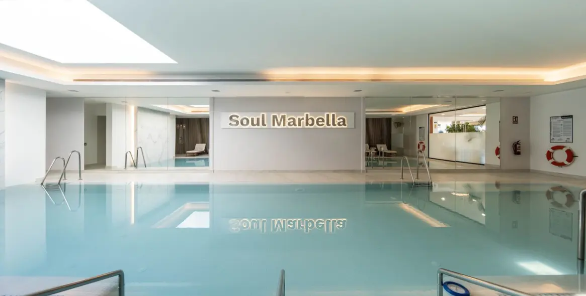 Продажа дома на две семьи в Marbella 56