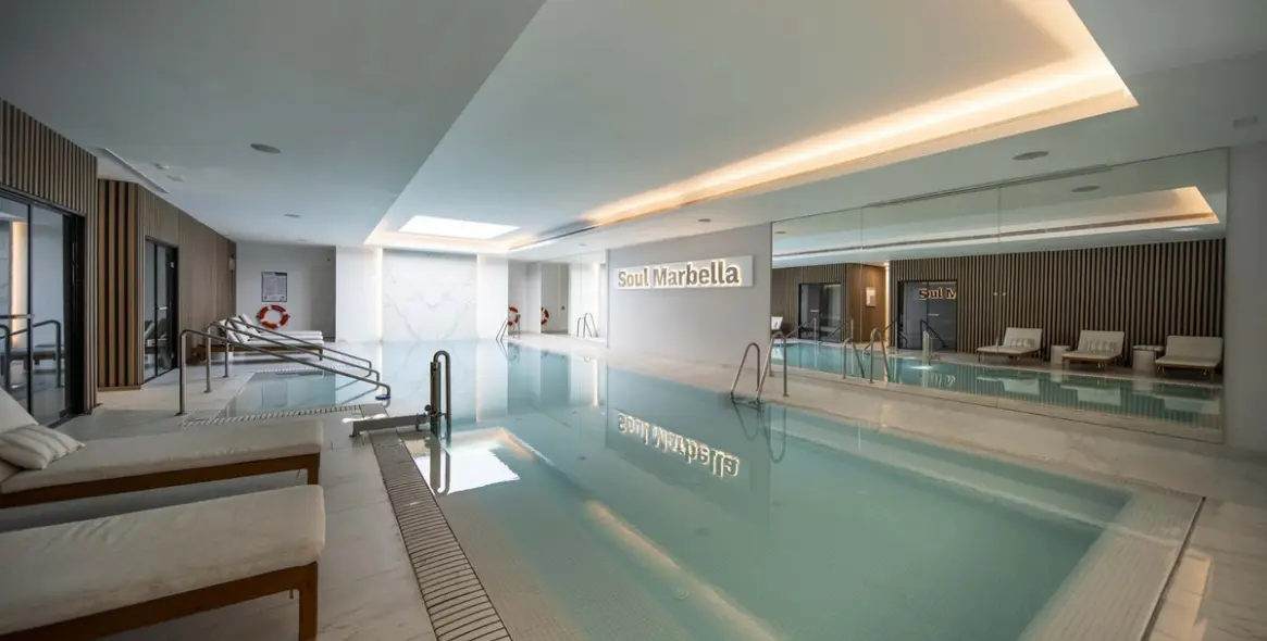 Продажа дома на две семьи в Marbella 57