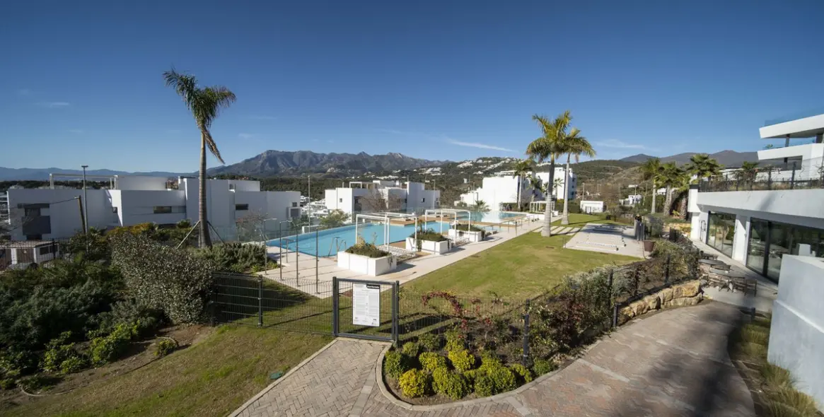 Продажа дома на две семьи в Marbella 63