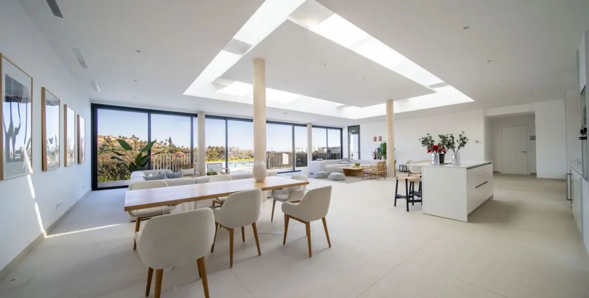 Продажа дома на две семьи в Marbella 69