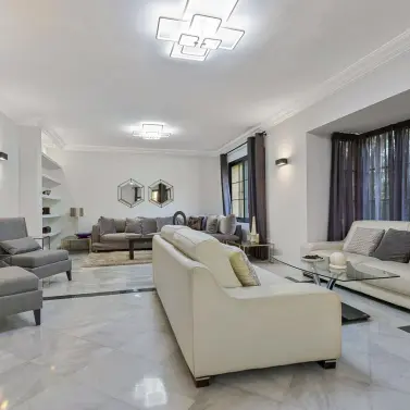 Долгосрочная аренда  отдельно стоящей виллы в Guadalmina Baja