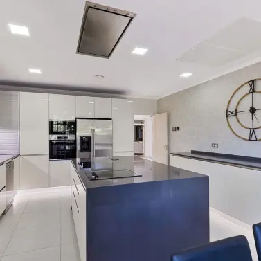 Долгосрочная аренда  отдельно стоящей виллы в Guadalmina Baja