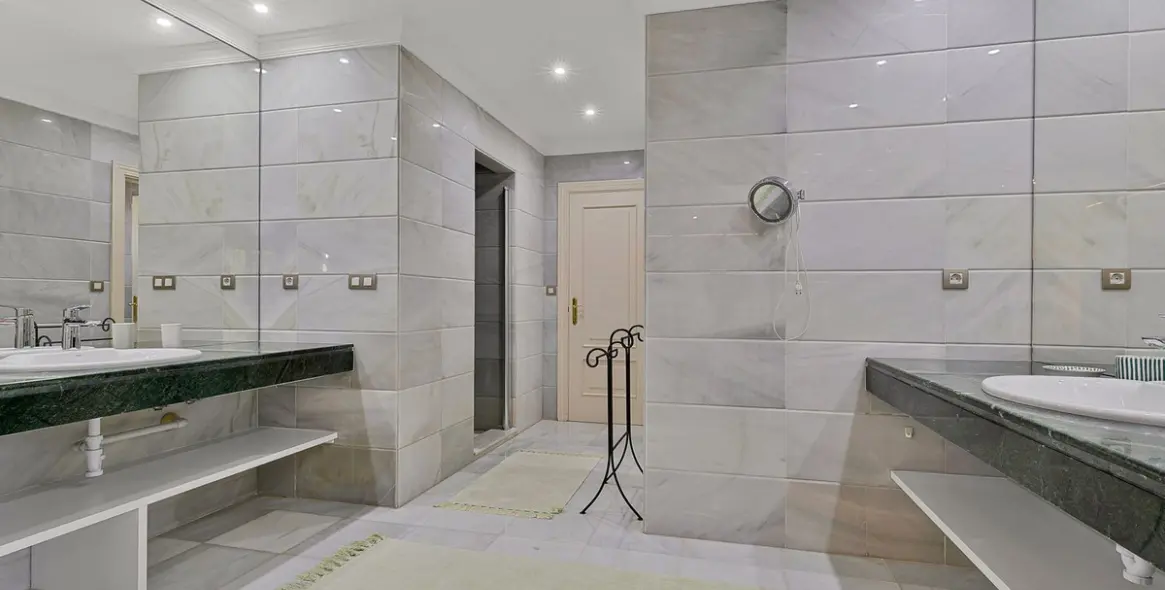 Долгосрочная аренда  отдельно стоящей виллы в Guadalmina Baja 13