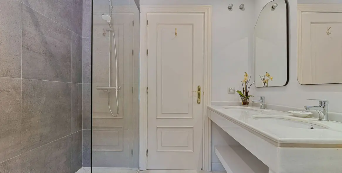 Долгосрочная аренда  отдельно стоящей виллы в Guadalmina Baja 19